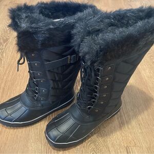 New torrid Black Quilted Fur Snow Boots 9 Wide